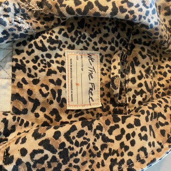 Free People Women’s Denim Jacket: Leopard Print/Lightweight-OVERSIZED FIT - Picture 3 of 5